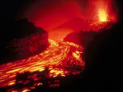 external image volcano-lava-flow.jpg