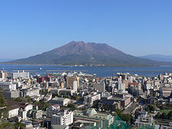external image 250px-Kagoshima_and_Sakurajima.jpg
