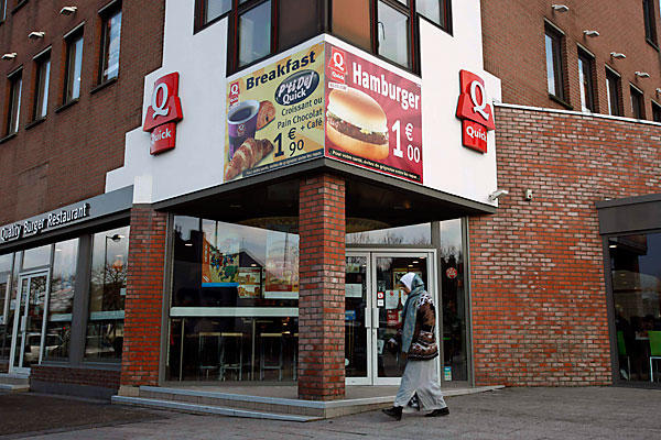 external image 0218-OPORKFREE-france-burqua-bacon-quick-600_full_600.jpg